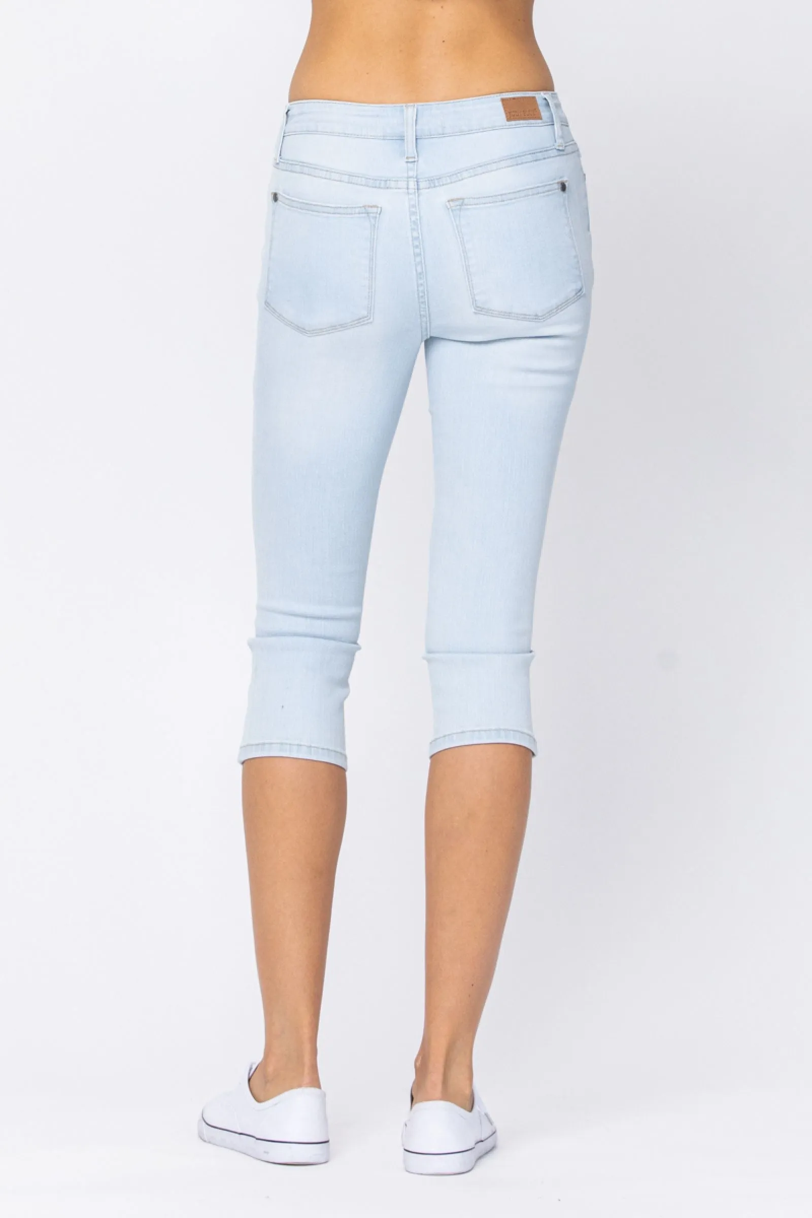 Judy Blue: Simple Strutting Light Wash Capri Denim