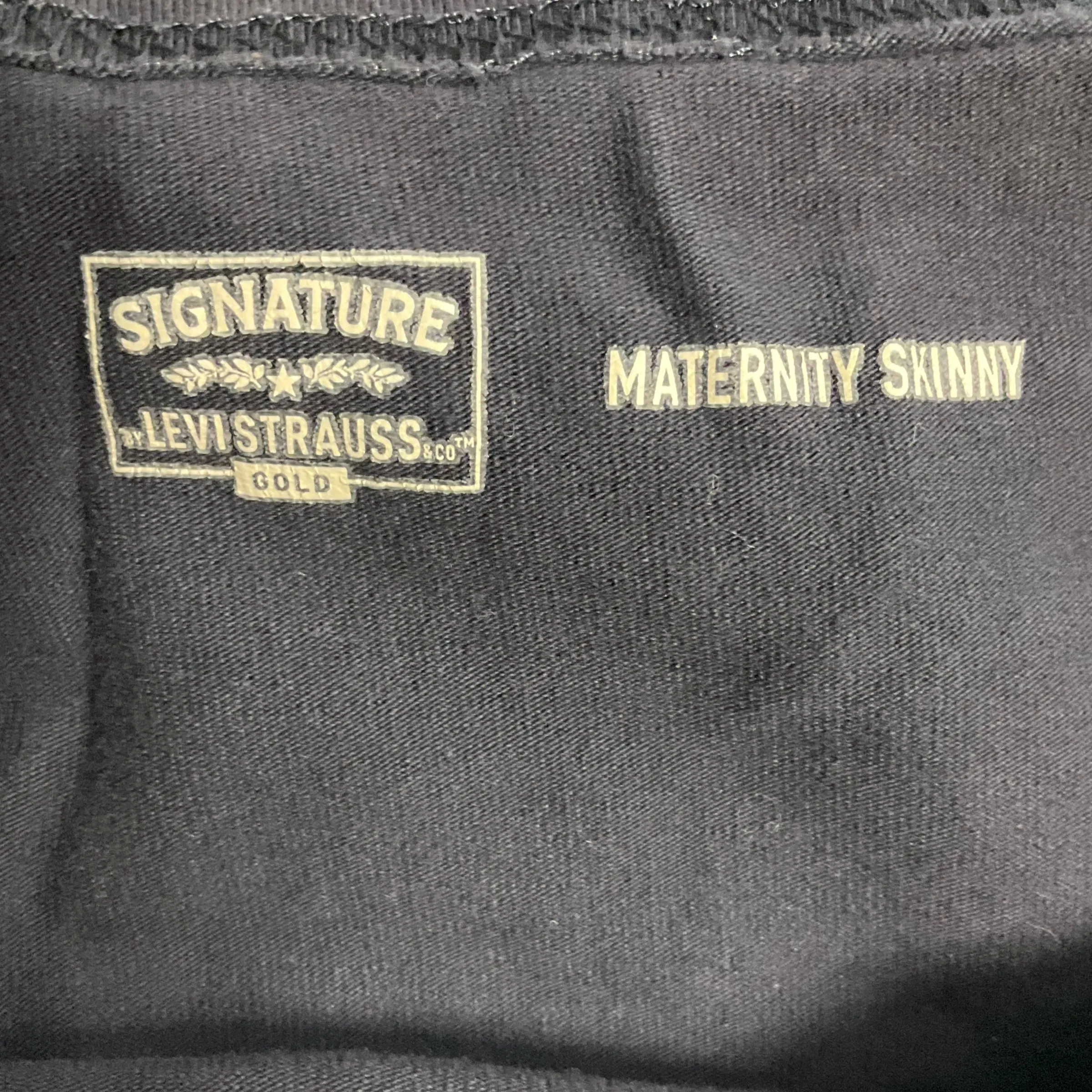 Maternity Jeans By Levis, Size: L